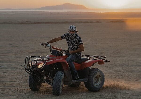 Quad fahren Hurghada bei Sonnenuntergang